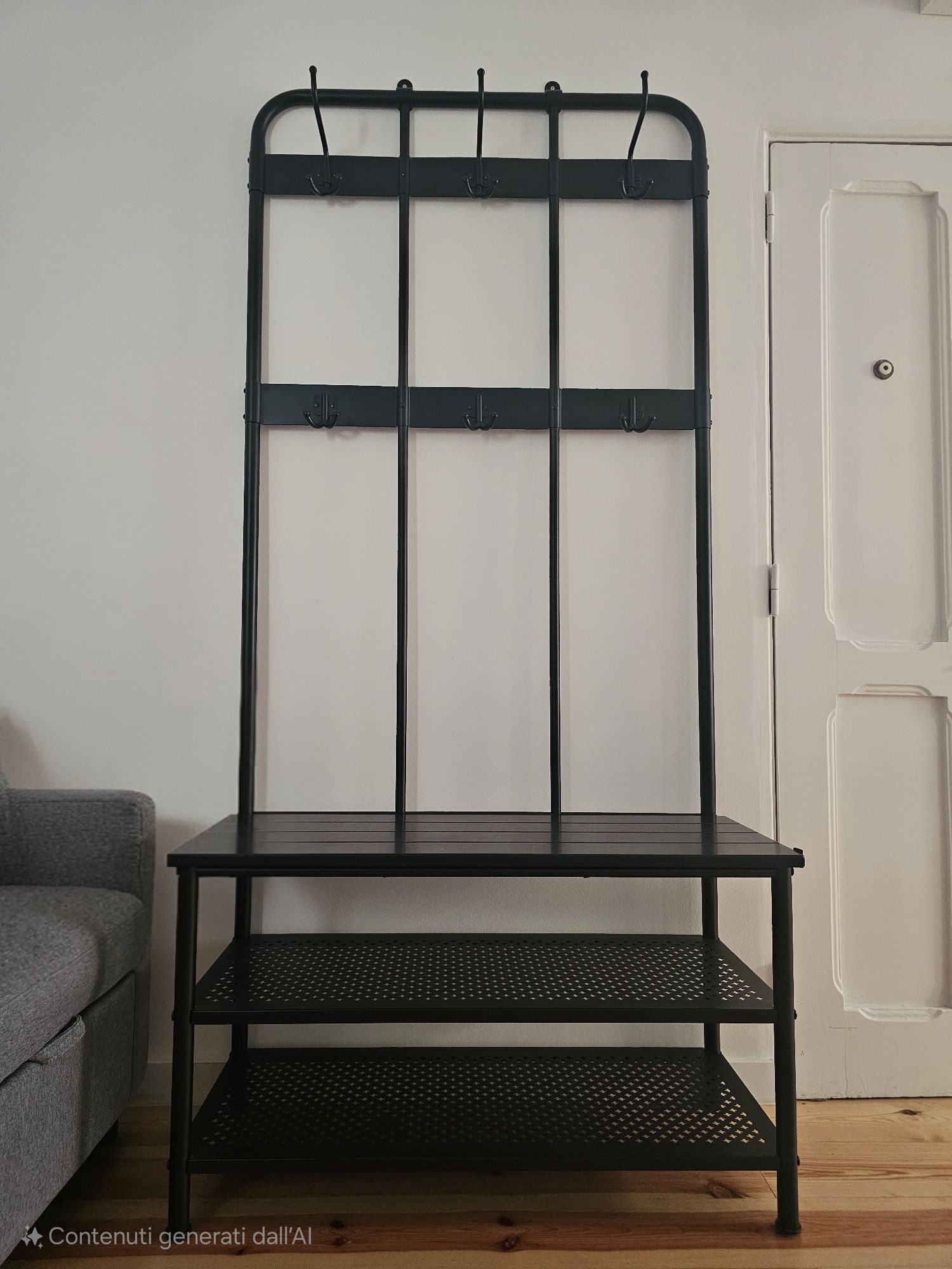 Cabideiro com banco e prateleiras – estilo industrial

Preço: 55€
Cabi