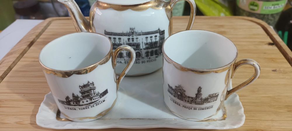 Serviço de café decorativo