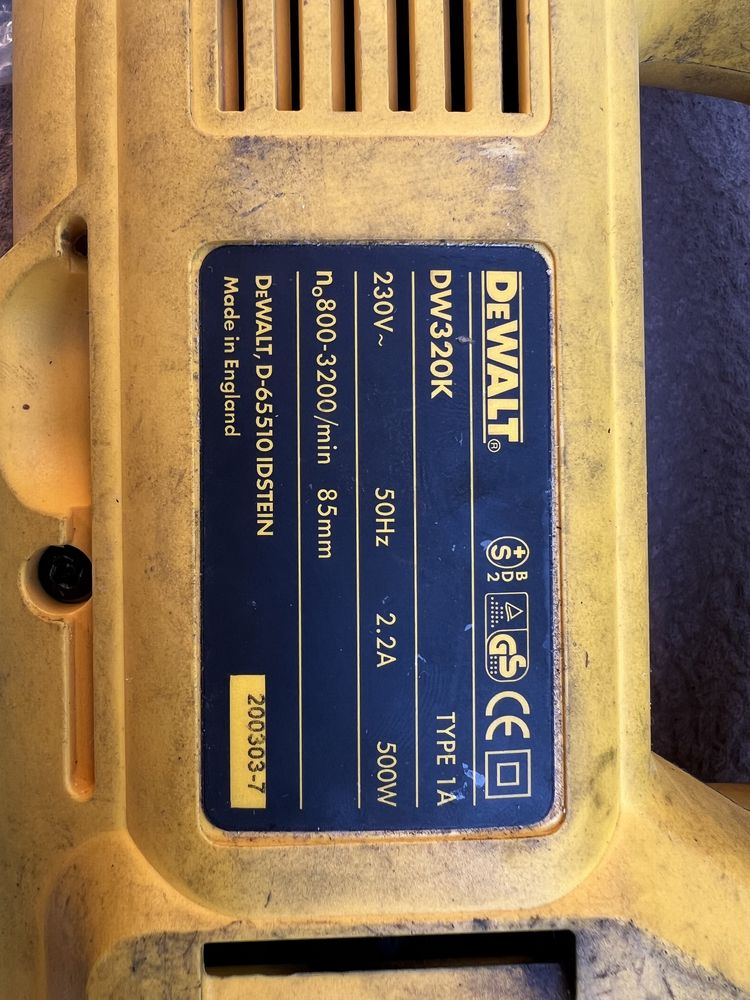 Продам лобзик DeWalt DW320K