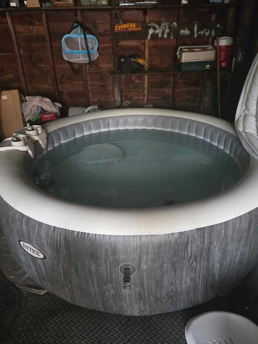 Jacuzzi dmuchane Intex Greywood Deluxe 4os z pompą i grzałką