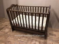Детская кроватка  с матрасом "Орех темный" бу