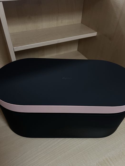 Dyson стайлер новий
