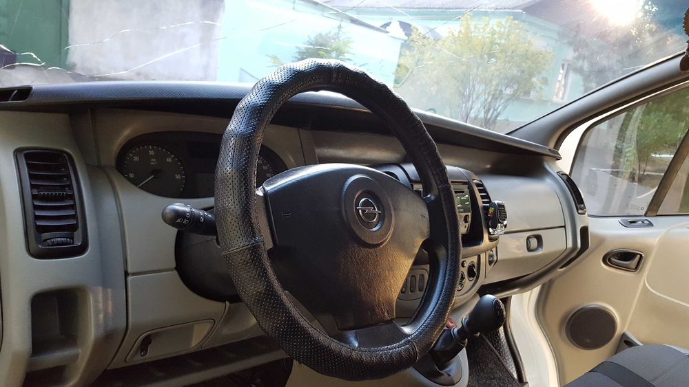 Продам опель Віваро 2.0