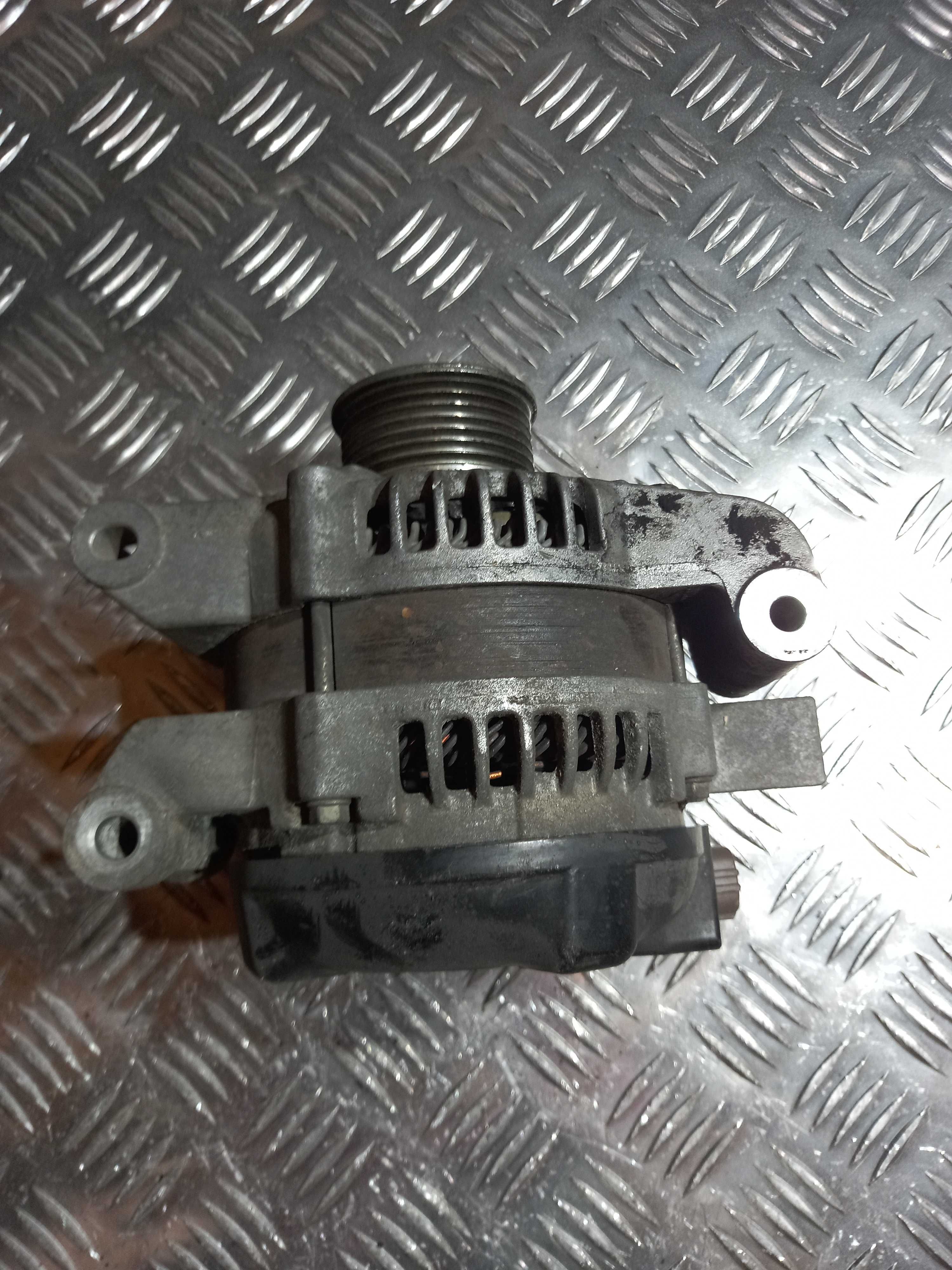 Alternator Toyota Avensis 2.2 D4d