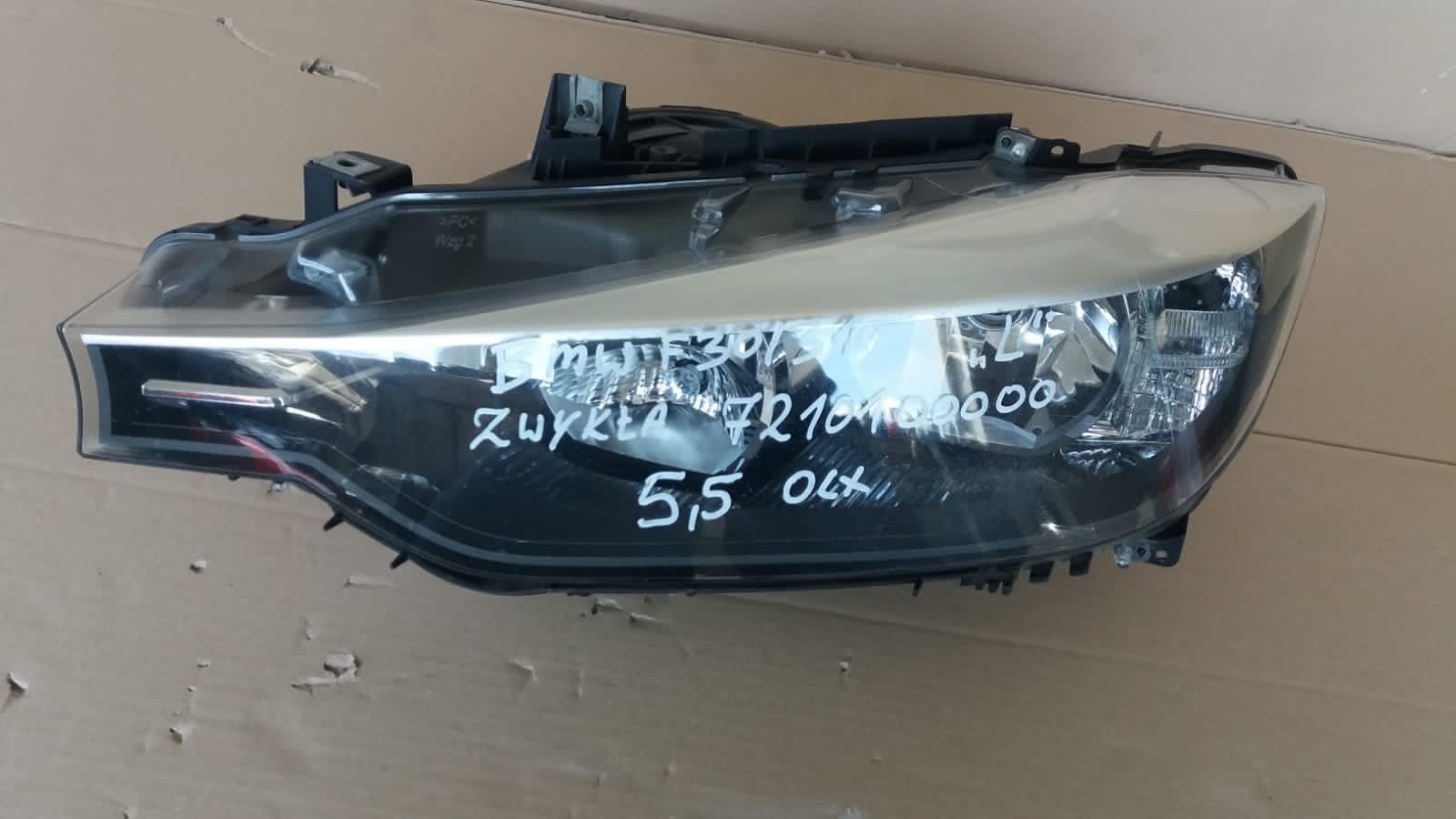 Lampa przód BMW F30/31 lewa