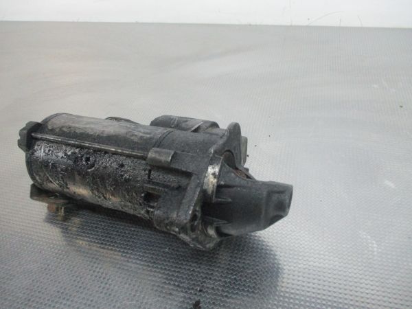 Motor de arranque AUDI A4 (8E2, B6)