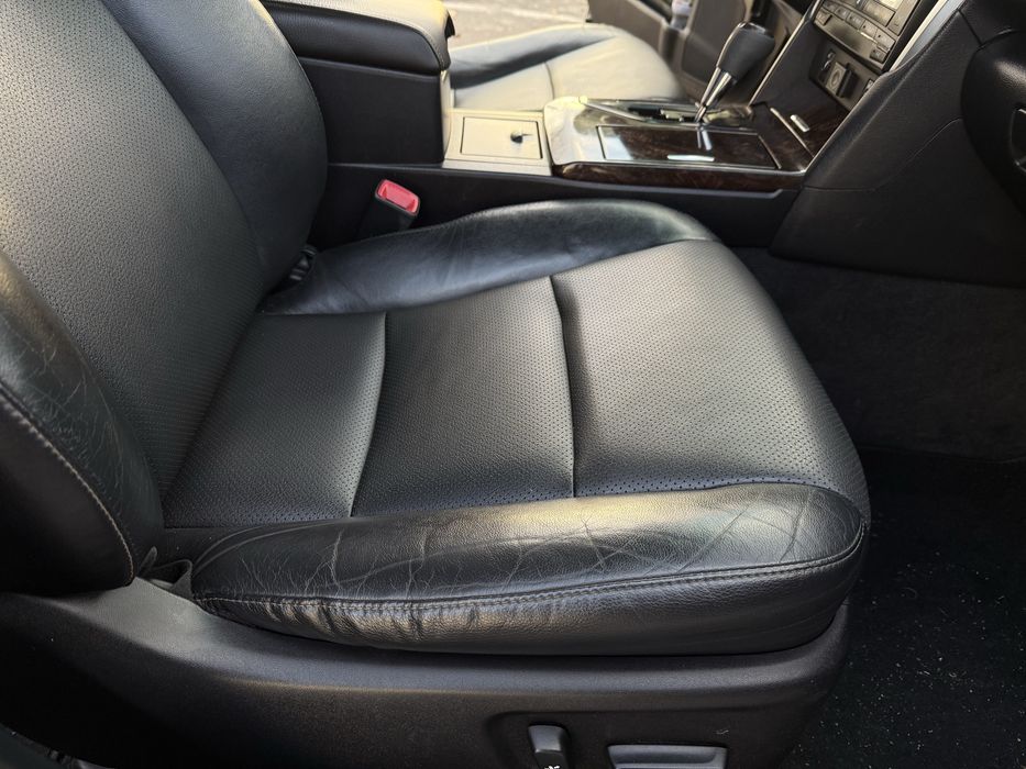 Toyota Camry XV55 офіційна (не фарбована)