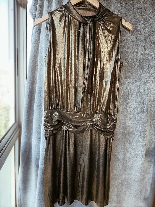 Vestido de cerimónia dourado