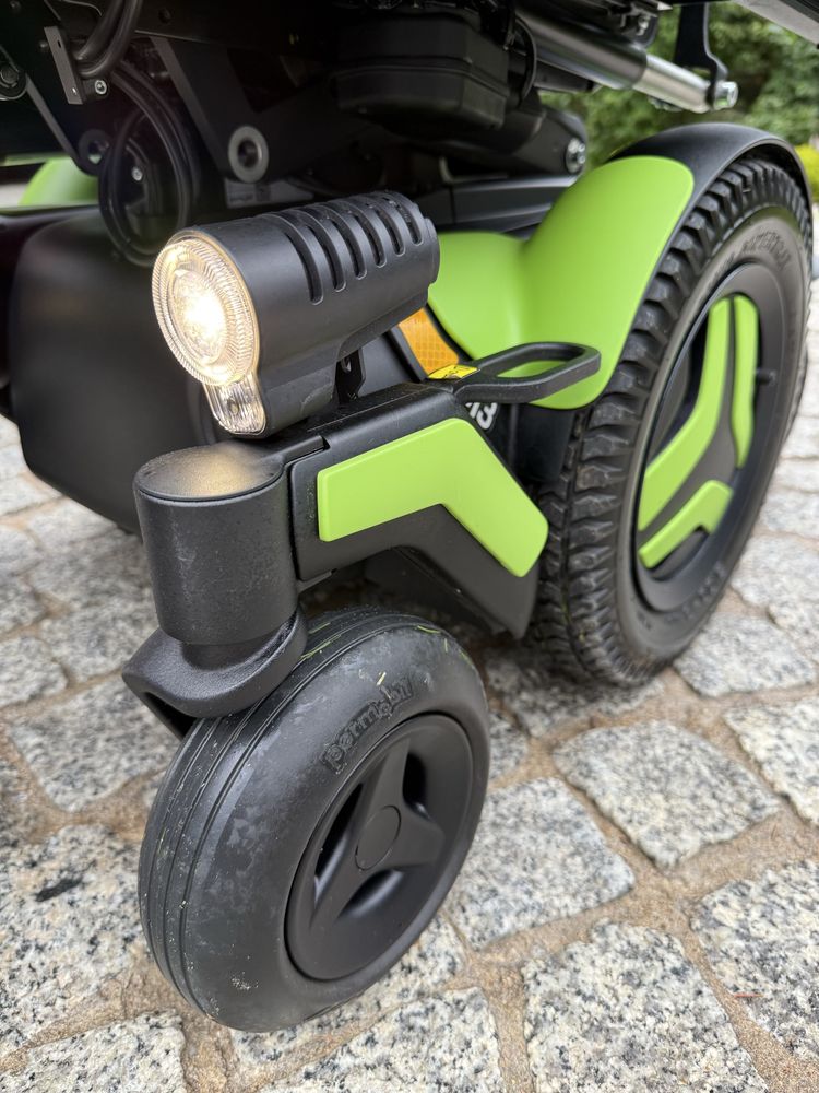wózek inwalidzki elektryczny Permobil M3 Corpus 2, 11km, 2022r