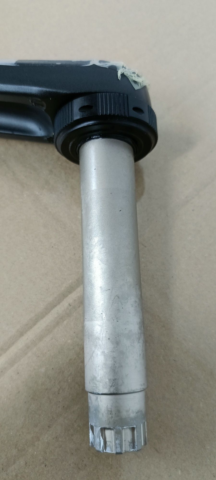 Nr1. Mechanizm korbowy Shimano Cues  FC-U6000-1 . 175mm
