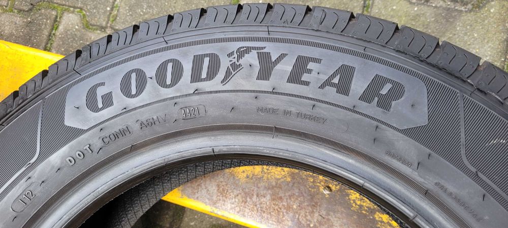 2 x OPONY 205/65 R16C 107/105T Goodyear EfficientGrip Cargo