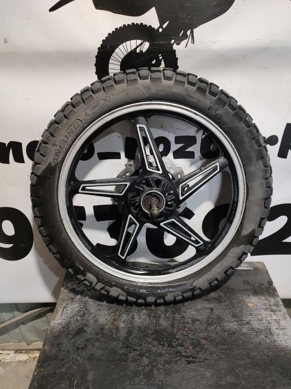 Переднє колесо в зборі до мотоцикла Musstang MT150/200! Або аналоги!