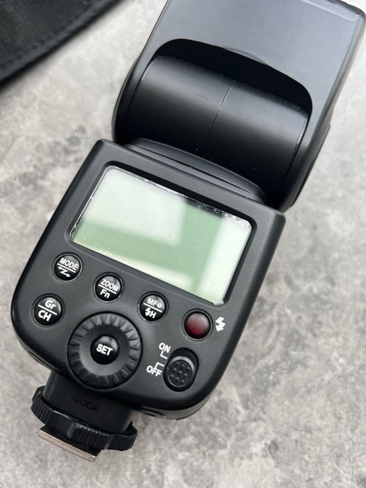 Вспишка Godox TT600