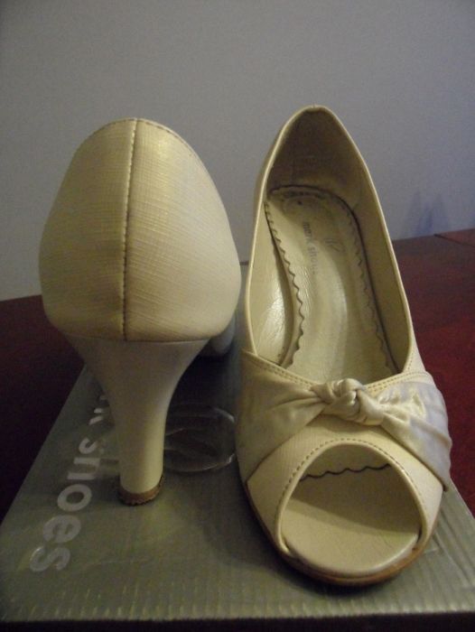 Buty ślubne, na ślub, skórzane - Mark Shoes roz 37 ecru stabilny obcas