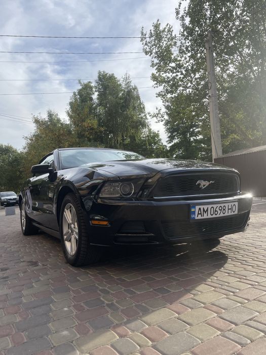 Ford Mustang 3.7i AT