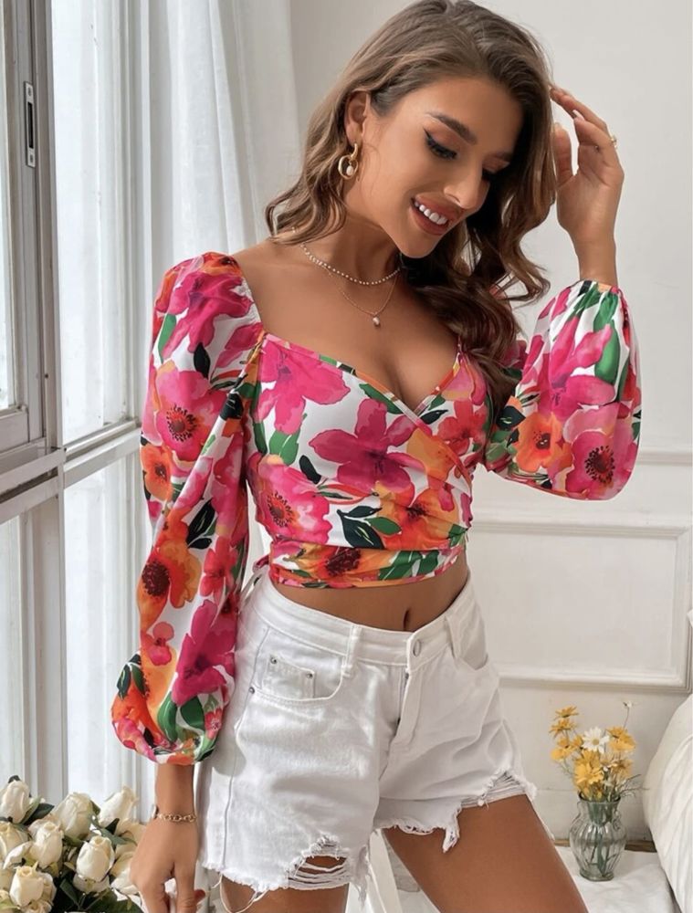 Blusa cropped floral - Shein , Tamanho M