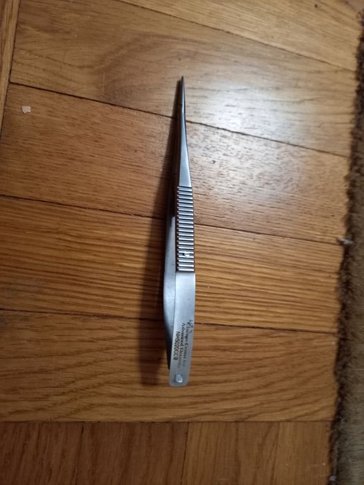 Пинцет специальный