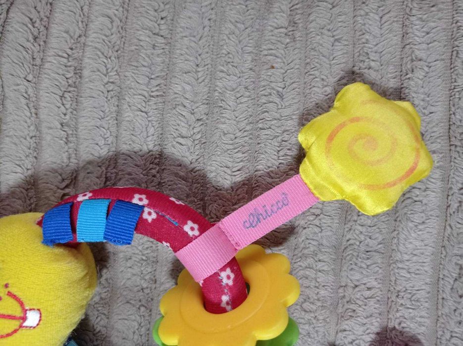 Chicco мягкая погремушка грызунок подвеска на кроватку коляску люльку