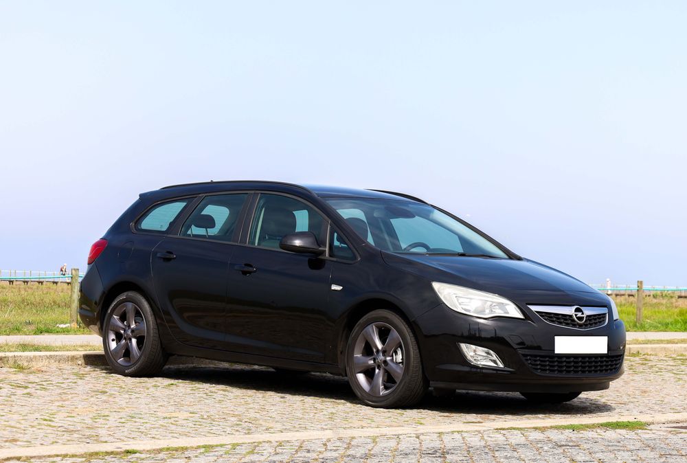 Opel Astra Sport Tourer - Desde 80€ /mês