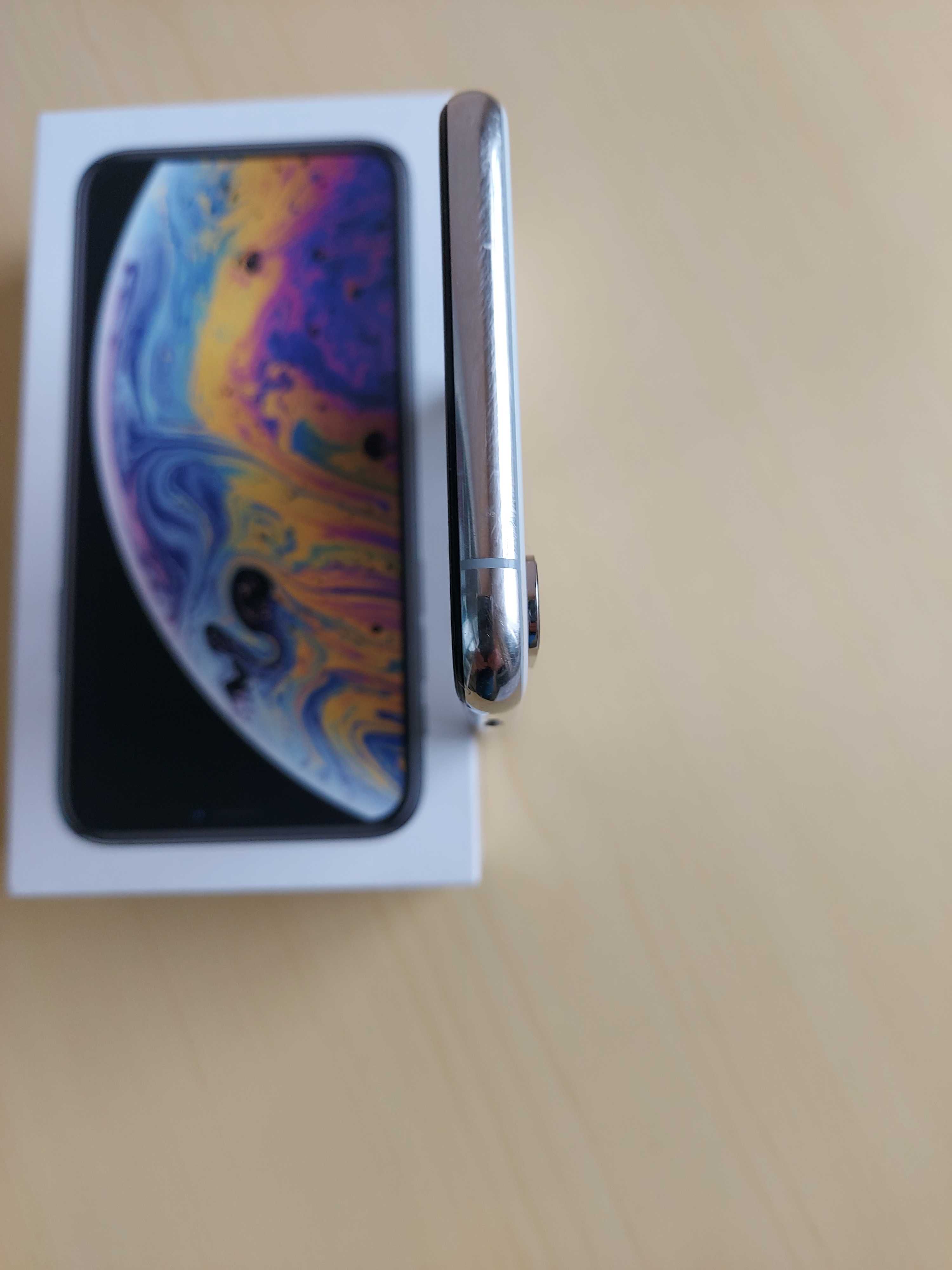 Telefon Iphone XS 64GB silver komplet