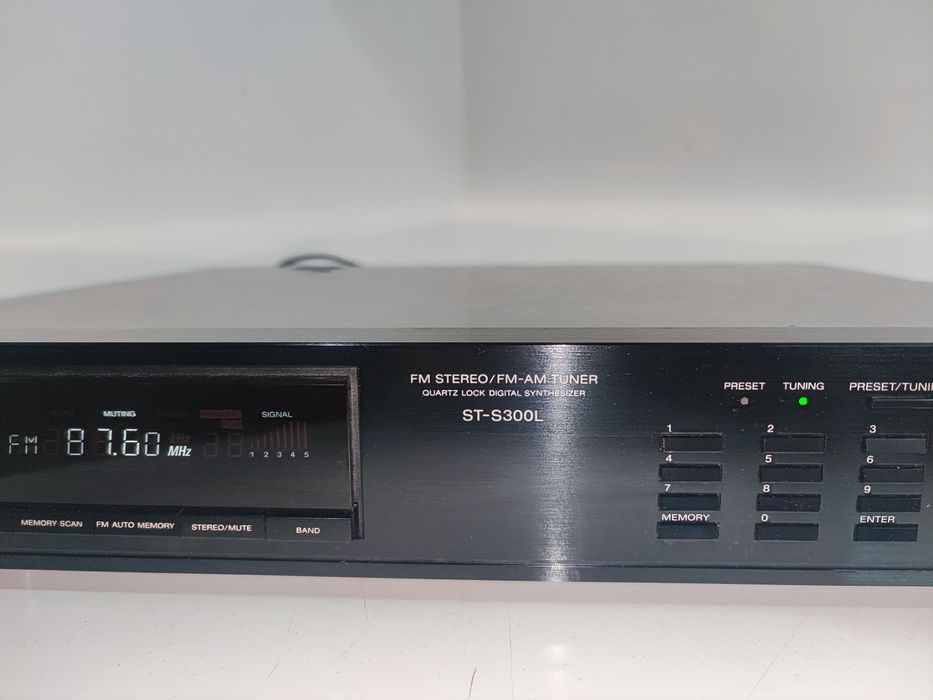 Tuner SONY ST-S300L FM Stereo / FM-AM
