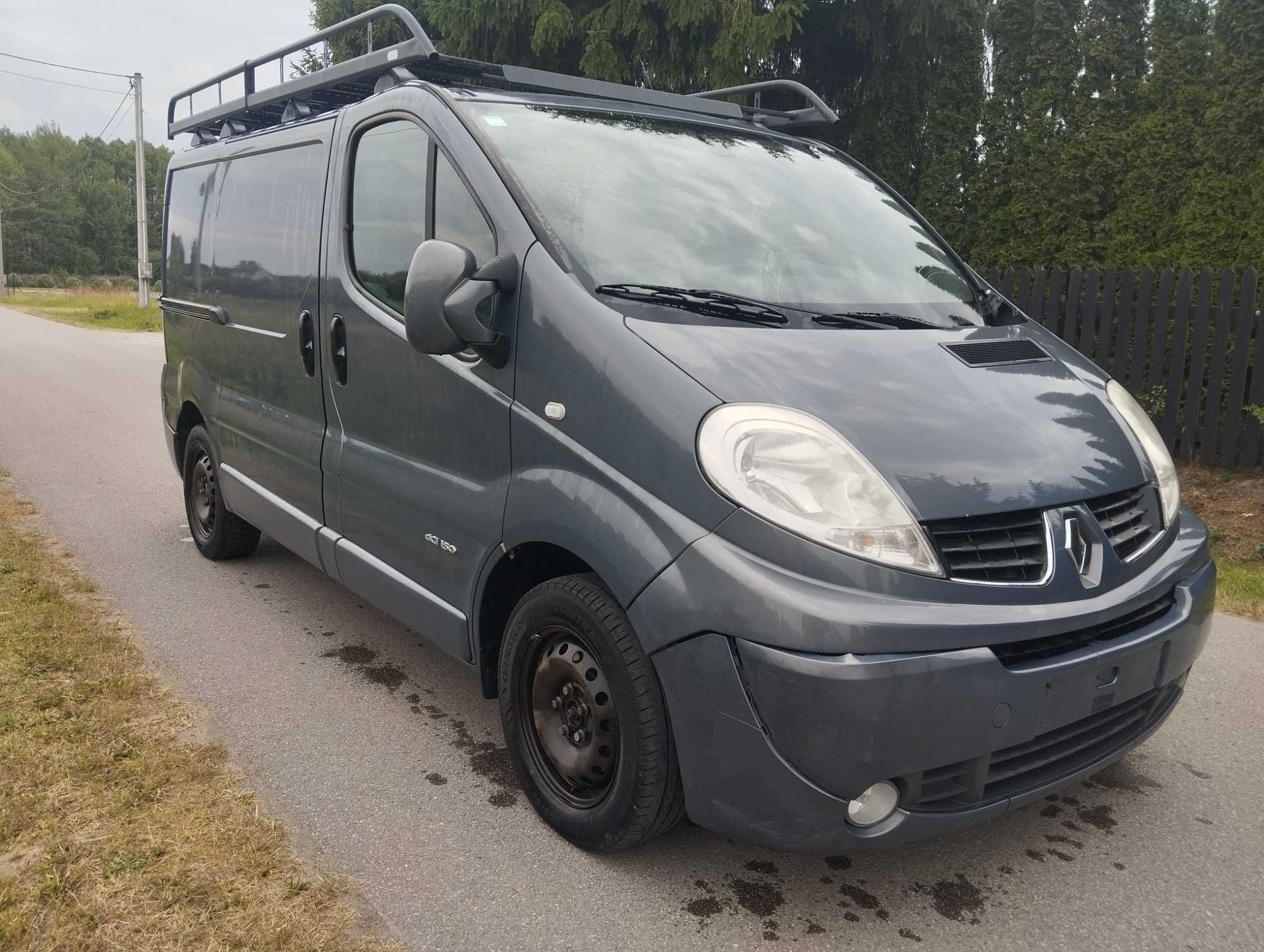 Renault Trafic 2.5dci 150ps klima navi oryginalny przebieg