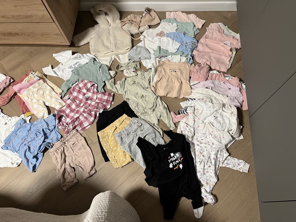Paka ubrań rozm. 62 - ok 40 sztuk plus opaski, h&m, sinsay, reserved