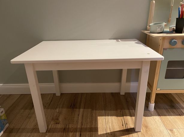 Ikea Sunvik stolik dla dziecka drewniany bialy
