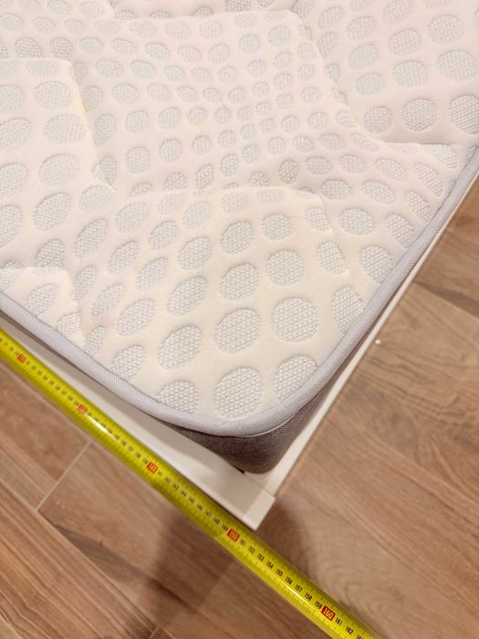 Cama de casal Como nova