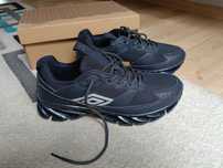 Nowe Buty Umbro 44, CHALANGER 10