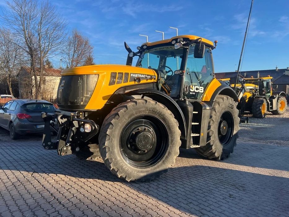 JCB Fastrac 8310  310 Km |2014 Rok | V-Tronic | Dobry Stan | Maszyna gotowa do pracy |