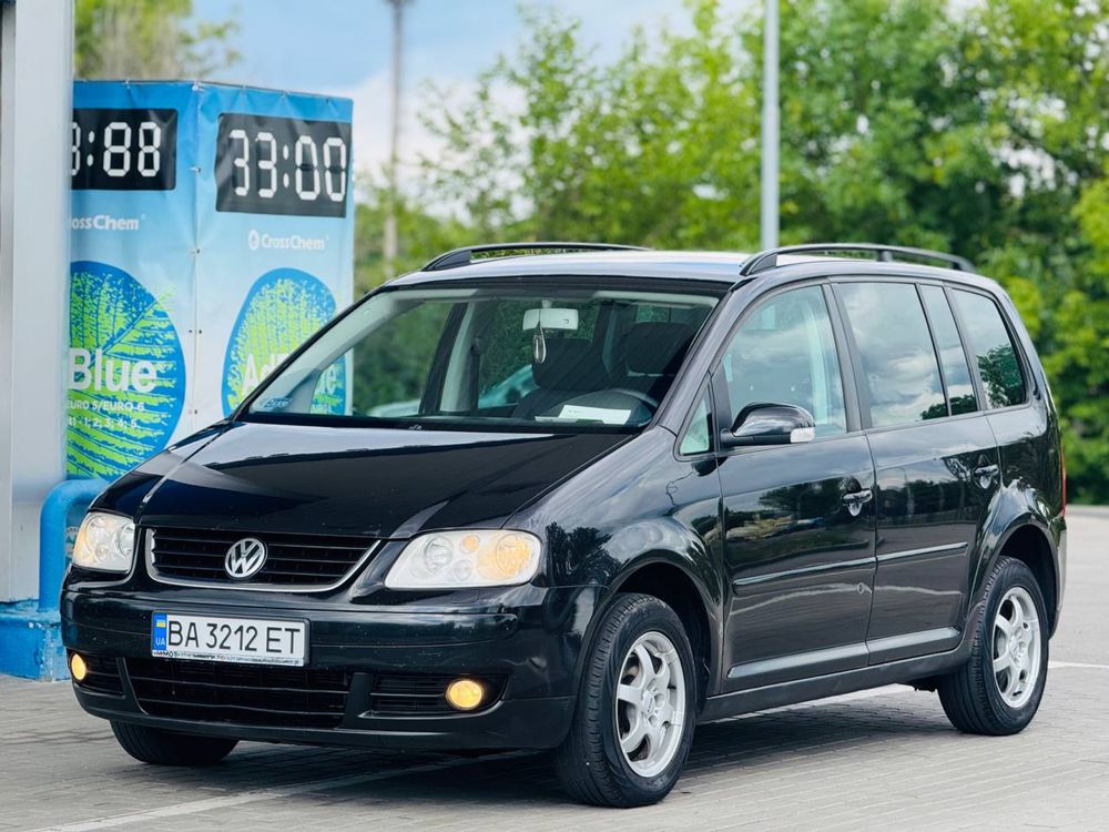 Volkswagen Touran 2.0 дизель автомат