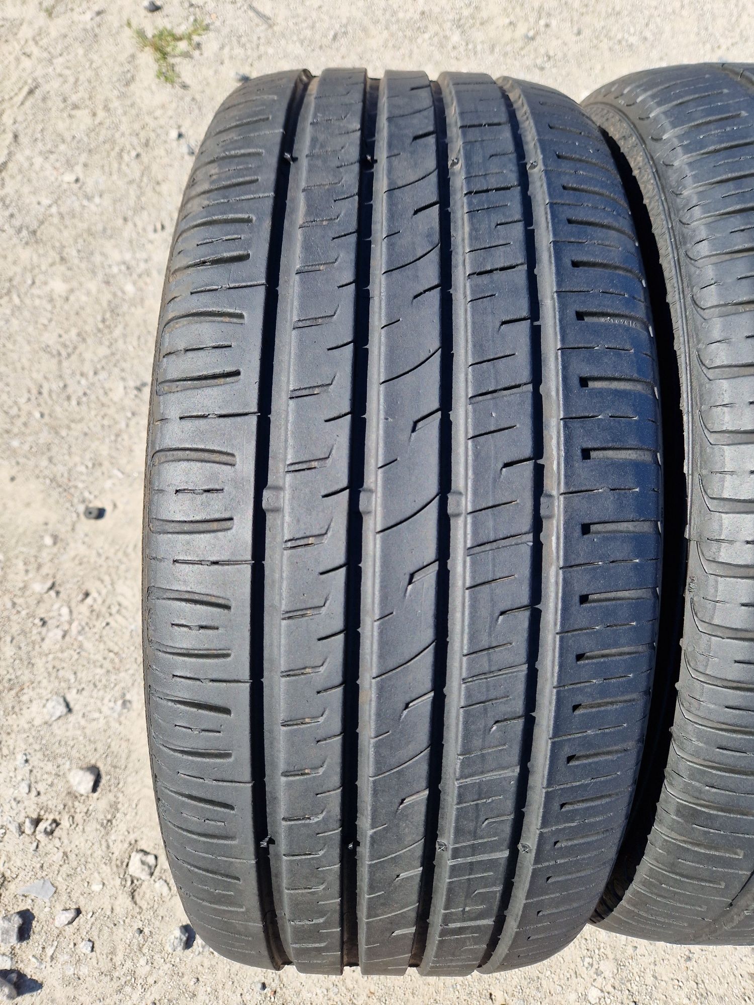 Opony letnie Barum Bravuris 3  225/50r17 (98V) XL