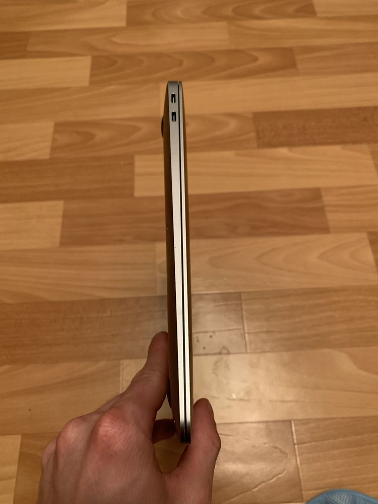macbook air 2018 8/256