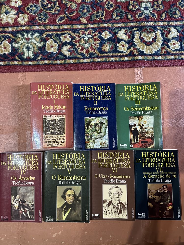 Conjunto coleção de sete livros de Teófilo Braga