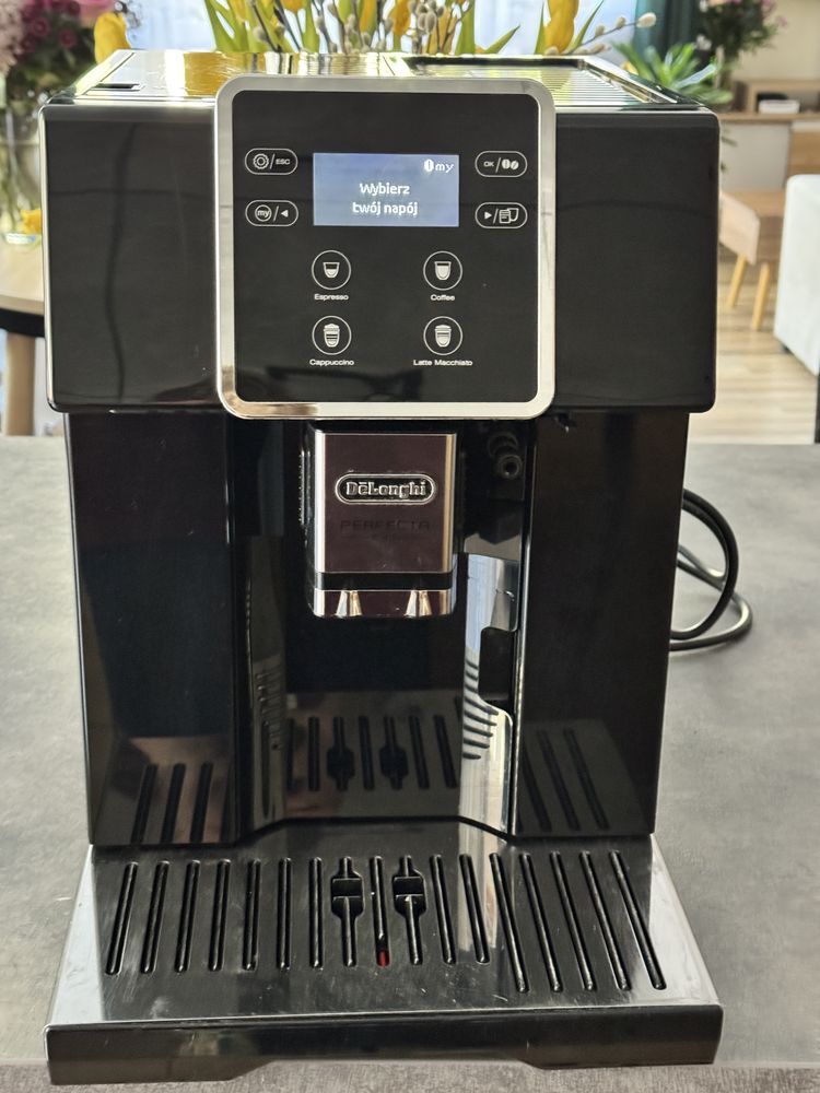 Ekspres DeLonghi Perfecta EVO
