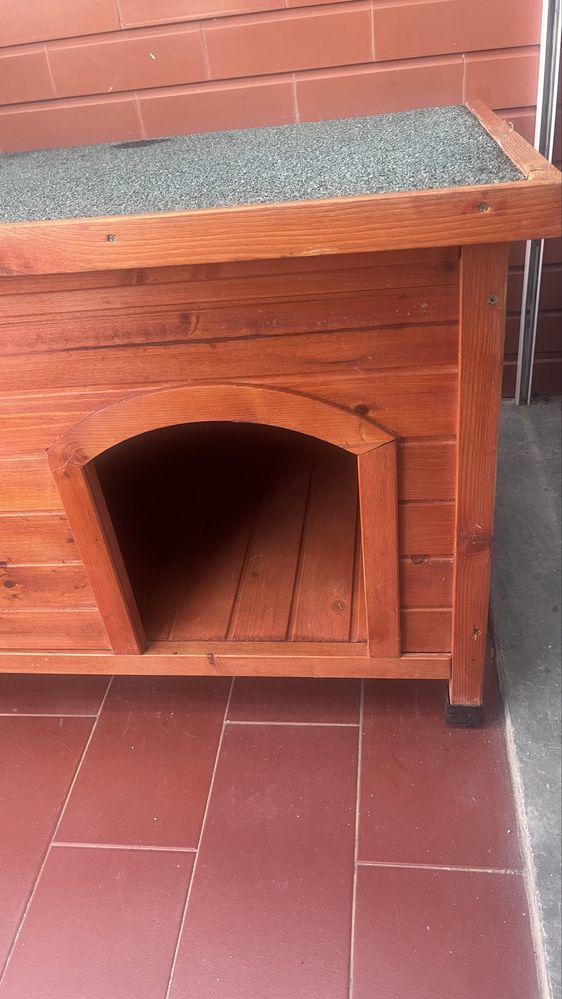Casa exterior para cǎo ou gato