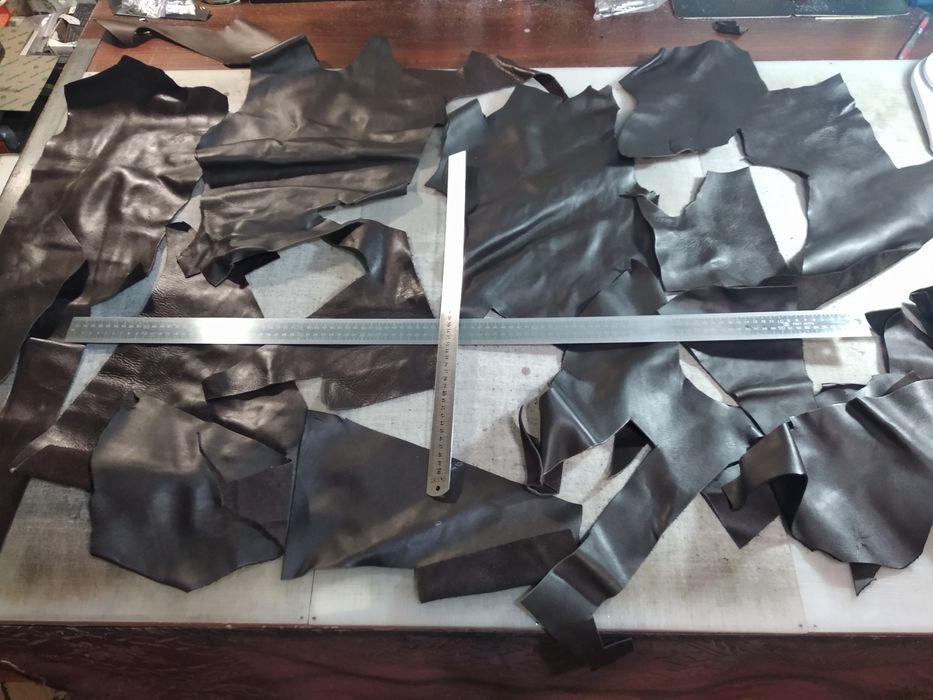 Обрізки натуральної шкіри Крейзі Хорс, Андорра, Алькор, Флотар