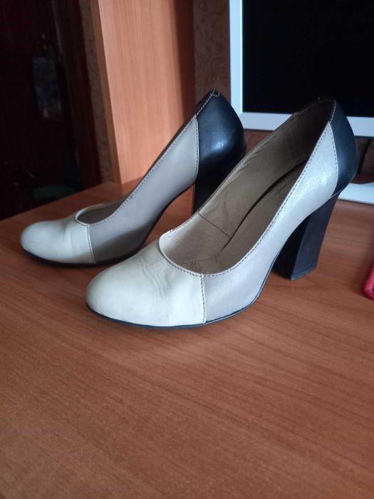 Туфлі жіночі, шкіряні, торг