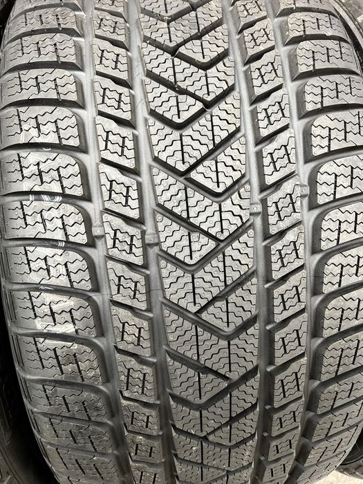 Зима 4шт Pirelli Sottozero Winter  275/35 R19 245/40 R19