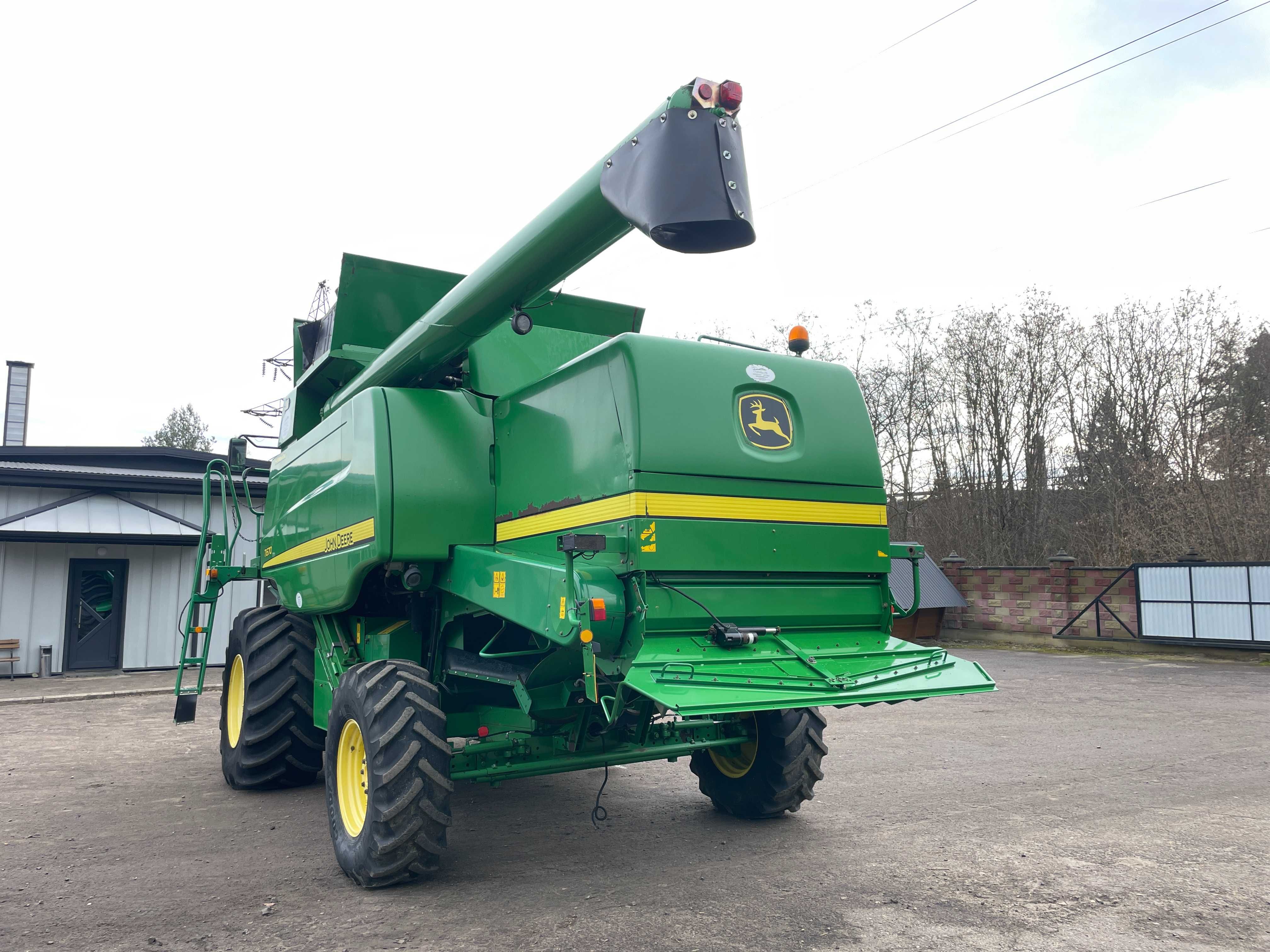 John Deere T670 625R 2010p