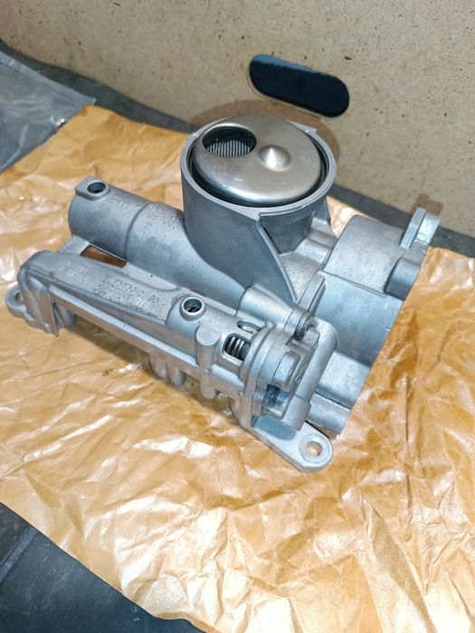 Насос масляний 1001H1 Citroen Peugeot ІДЕАЛЬНИЙ ЯК НОВИЙ Germany