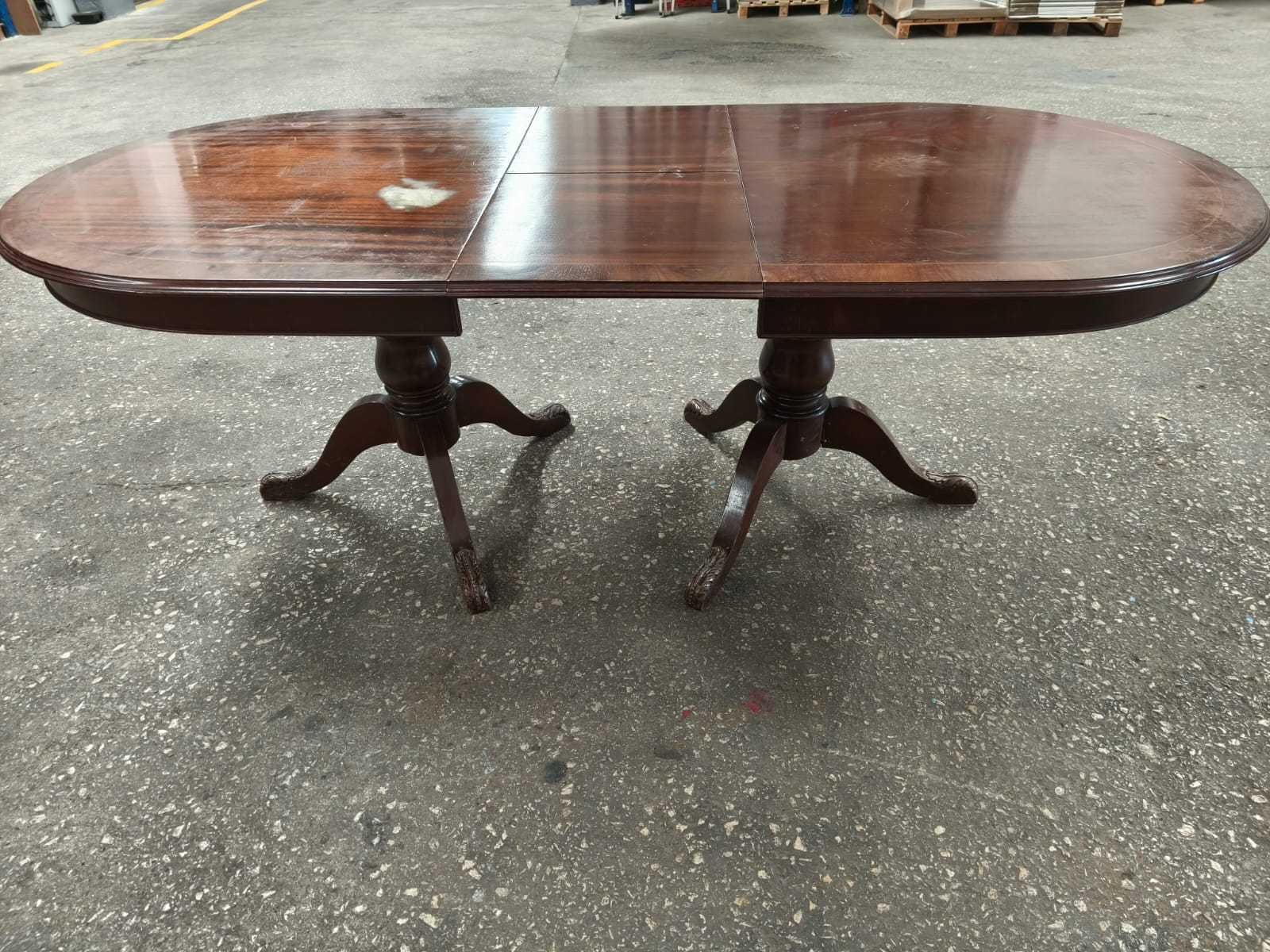 Mesa de jantar castanha extensível