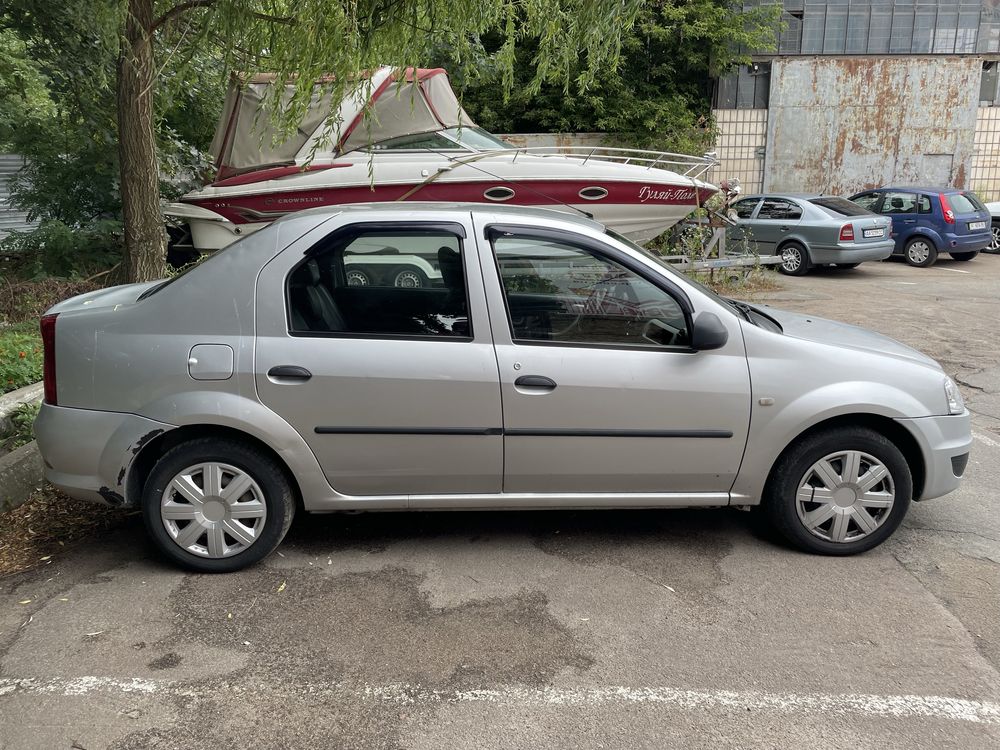 Продам Renault Logan