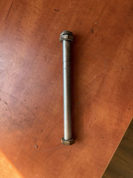 Oś ośka śruba wahacza MZ ETZ 125 150 wysyłka