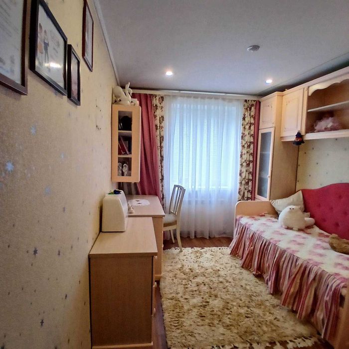 Продам 3-х кімнатну квартиру та гараж  на Полтаській