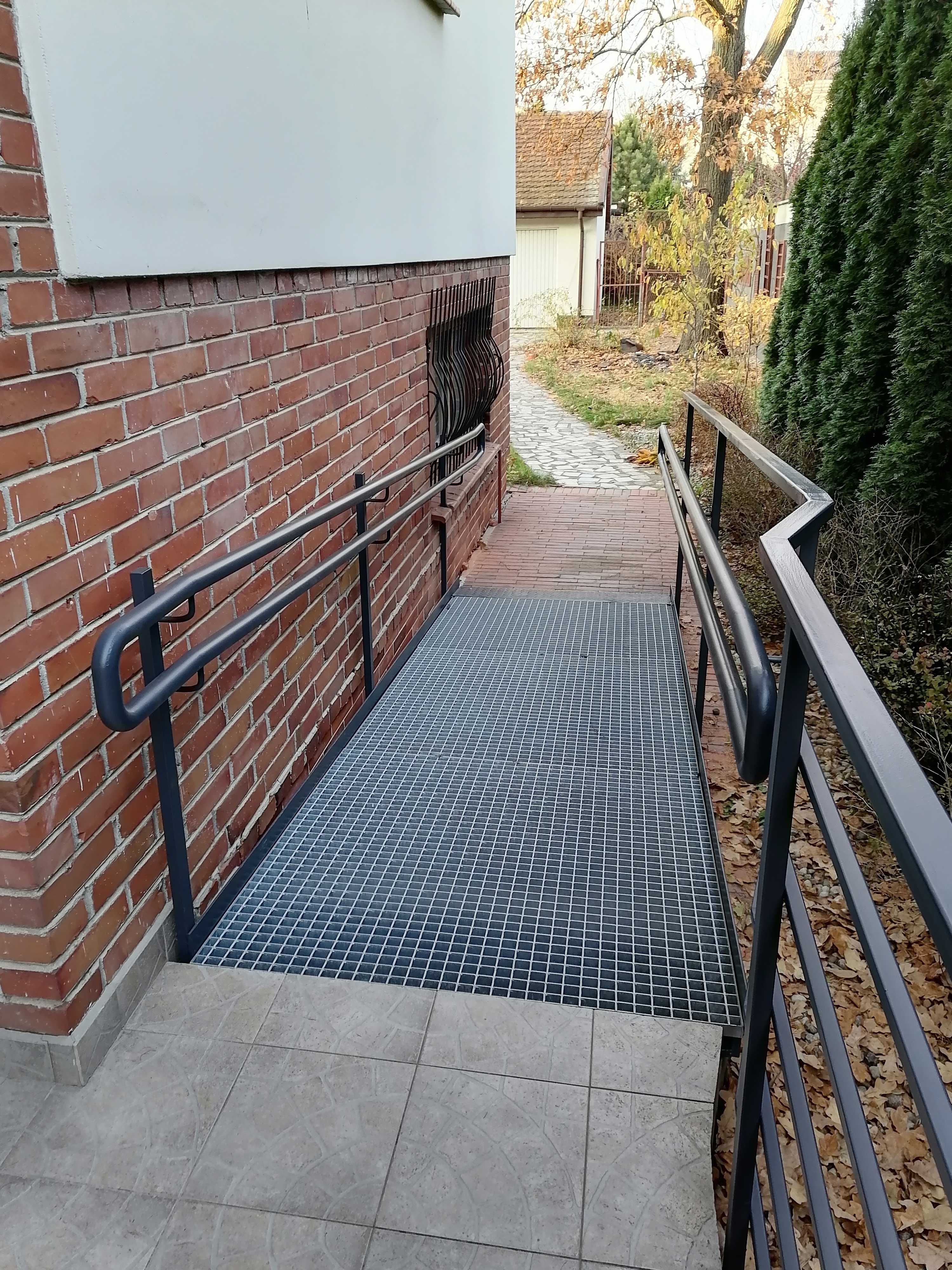 pochylnia dla niepełnosprawnych podjazd rampa