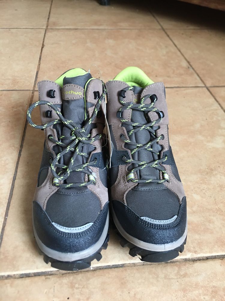 Трекінгові кросівки Quechua 38 розмір