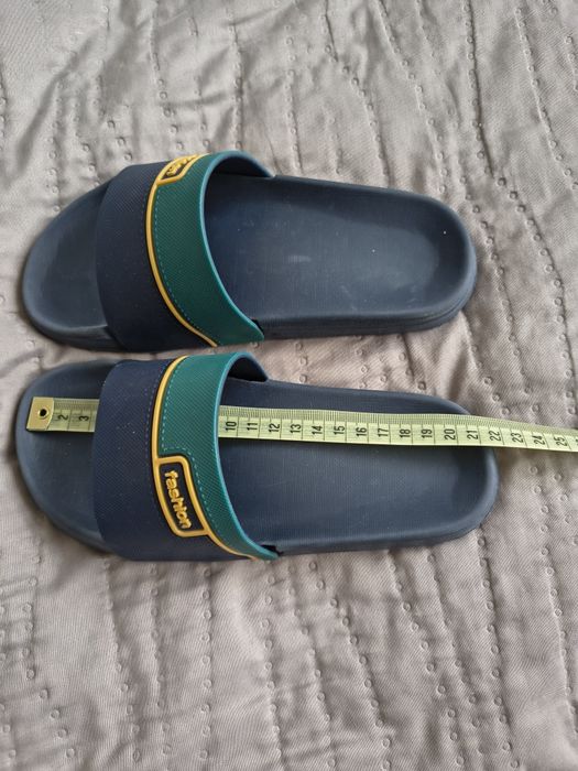 Klapki basenowe chłopiec rozm. 35