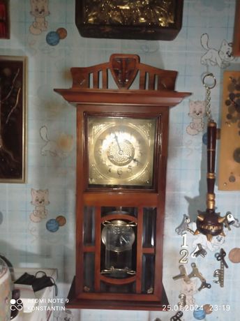 Часы настенные старинные Friedrich Mauthe Sweningem Антиквариат 1919 г